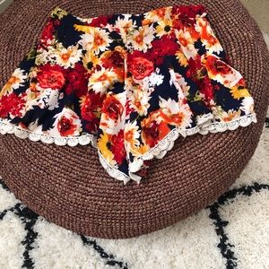 ALTARD STATE FLOWY SHORTS